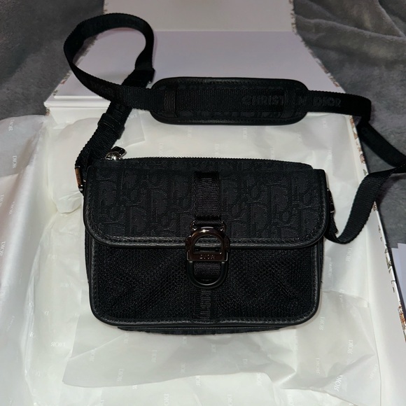 Dior mini 8 bag. New and unused. - Picture 5 of 6